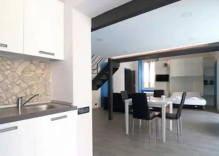 Nel Cuore Di Sanremo,400m Da Pista Ciclabile/mare * Sanremo